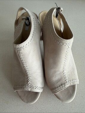 Geox Women’s Peep-Toe Slingback Mules in Light Beige